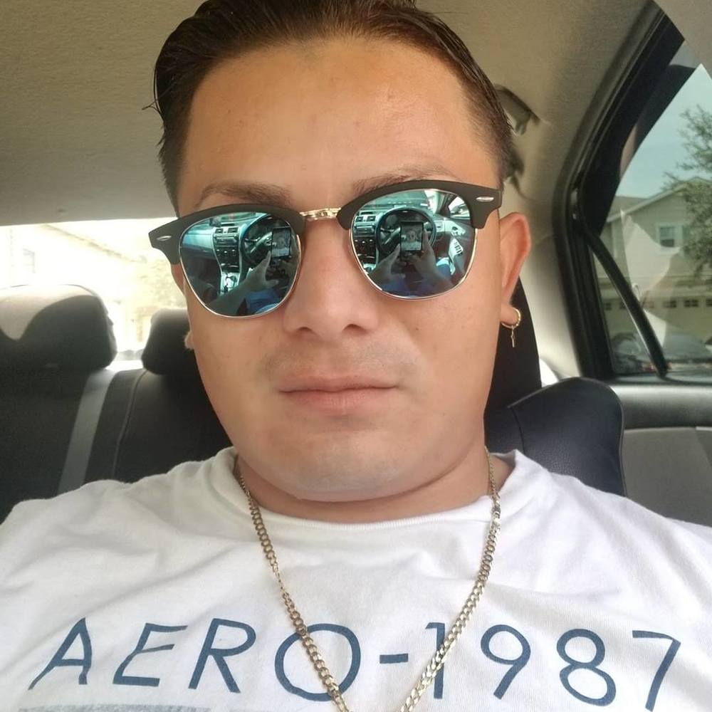 Meet your Posher, Marvin gustavo